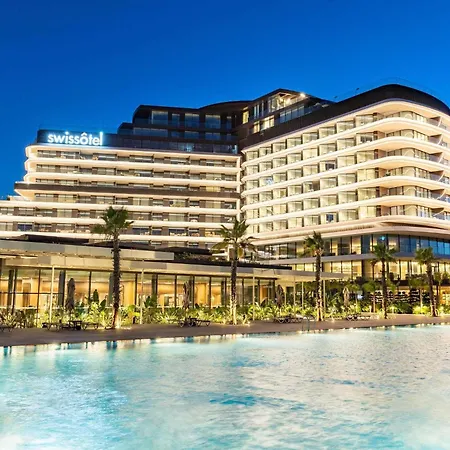 Swissotel And Çeşme