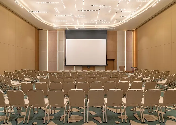 Swissotel And Çeşme