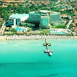מלון Swissotel And