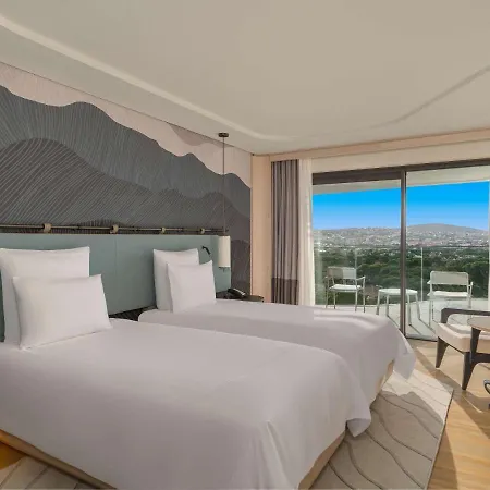 Hotel Swissotel And