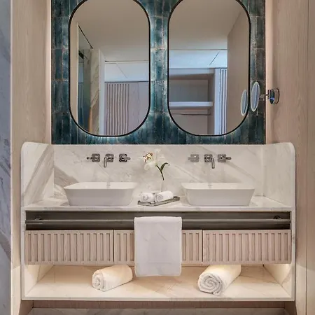 Swissotel And فندق 5*