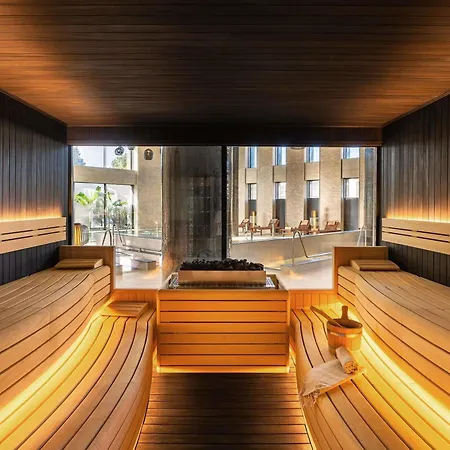 Swissotel And فندق 5*