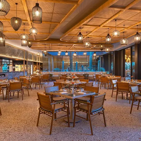 Swissotel And 酒店