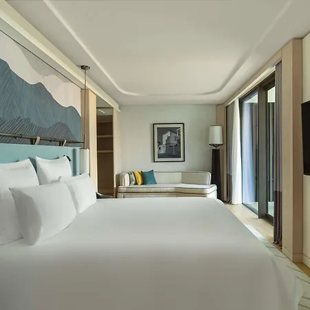 Отель Swissotel And Кешме