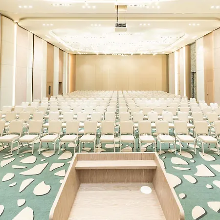Swissotel And Ξενοδοχείο 5*