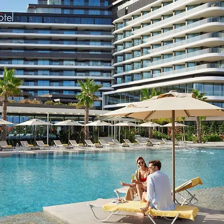 Swissotel And Hotel