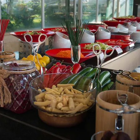 Swissotel And فندق Çeşme